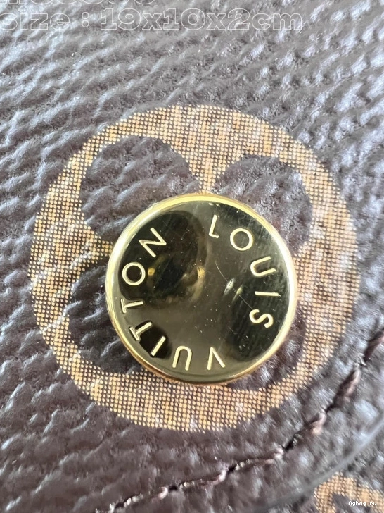 SARAH WALLET-19*10.5*2cm Louis Vuitton 0812